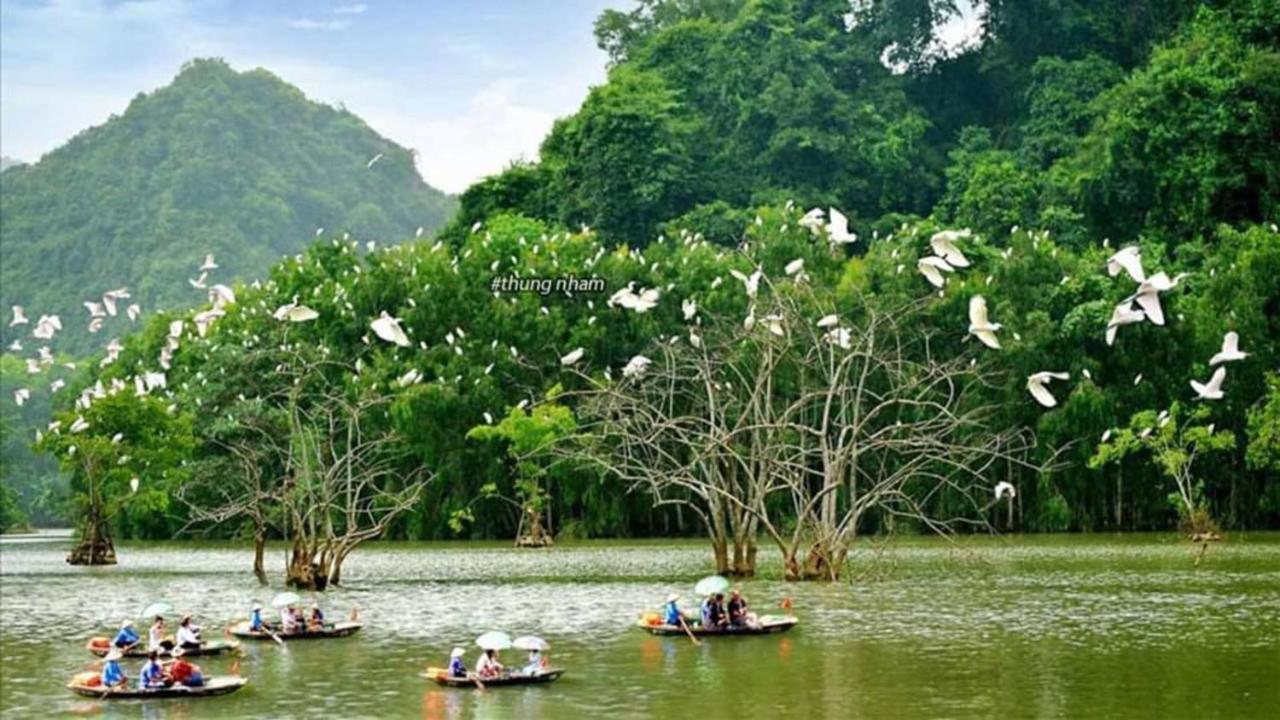 Trang An Freedom Hood Hostel Ninh Binh Bagian luar foto